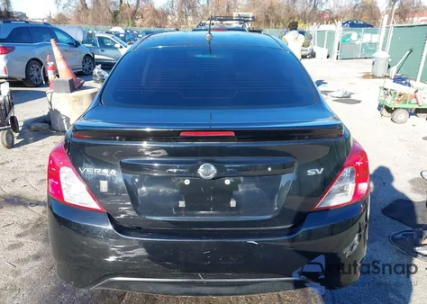 2018 Nissan Versa 1.6 Sv z USA, uszkodzony, nr VIN 3N1CN7AP0JL815051